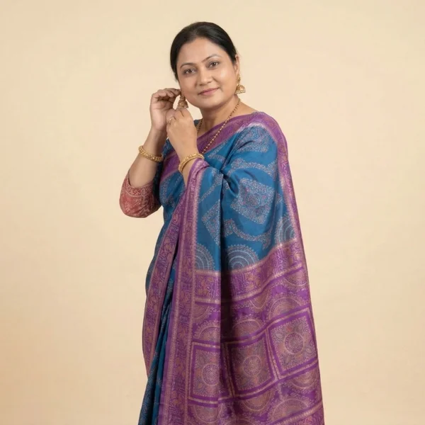 Teal Blue Saree with Magenta Border & Traditional Motifs - Image 3